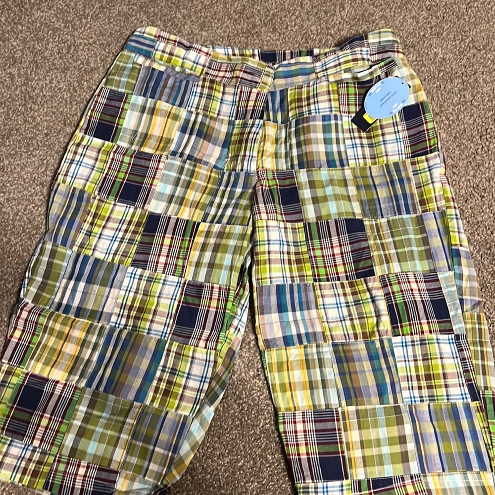 NWT Plaid Women’s Capris Size 14